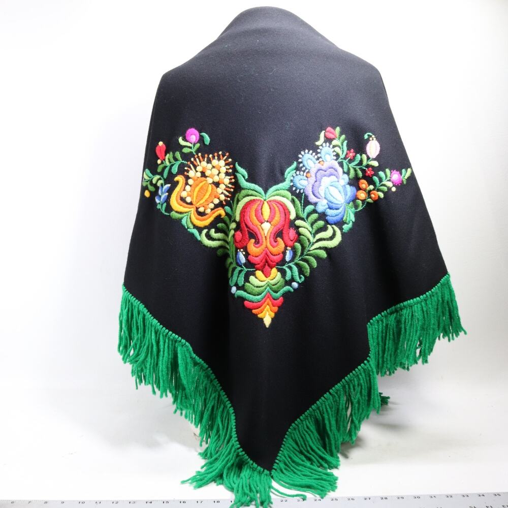 Vtg 70s Handmade Wool Cape Wrap Shawl Floral Black Green Embroidered Fringe